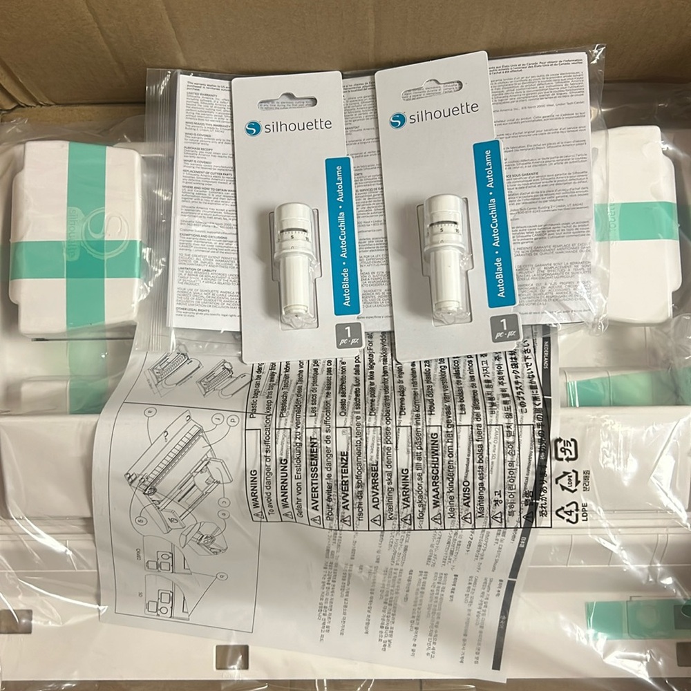 Silhouette Cameo supplies/blades
